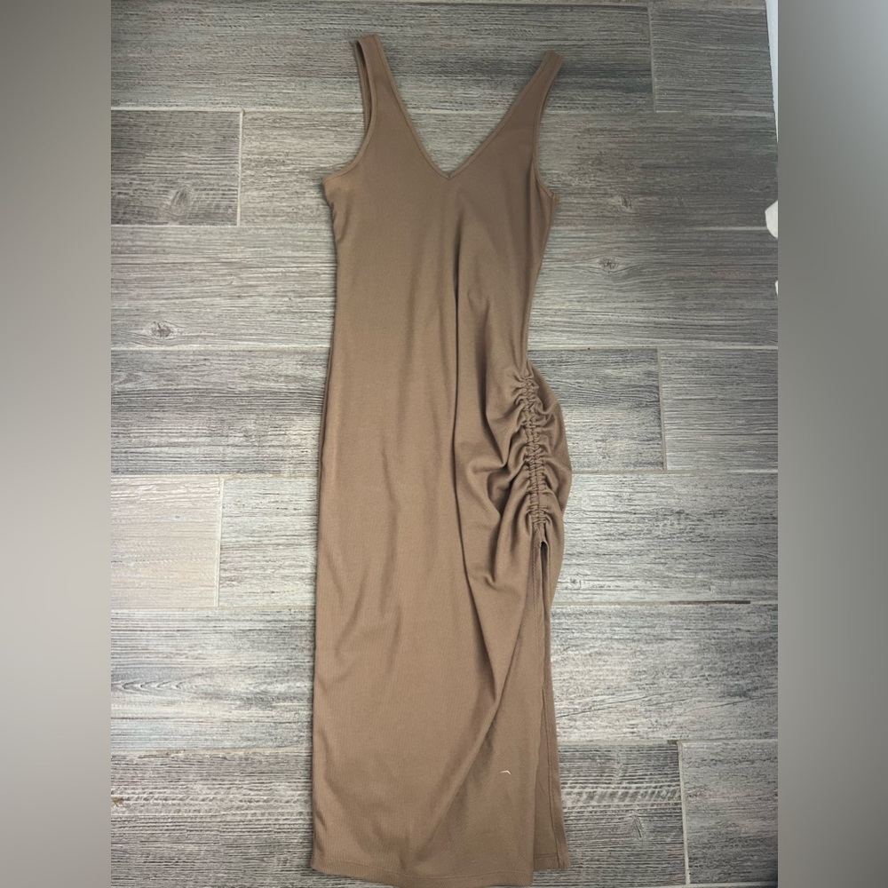 Form fitting ribbed dress